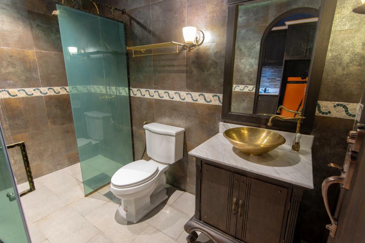 Castle Suites Паттая Екстер'єр фото