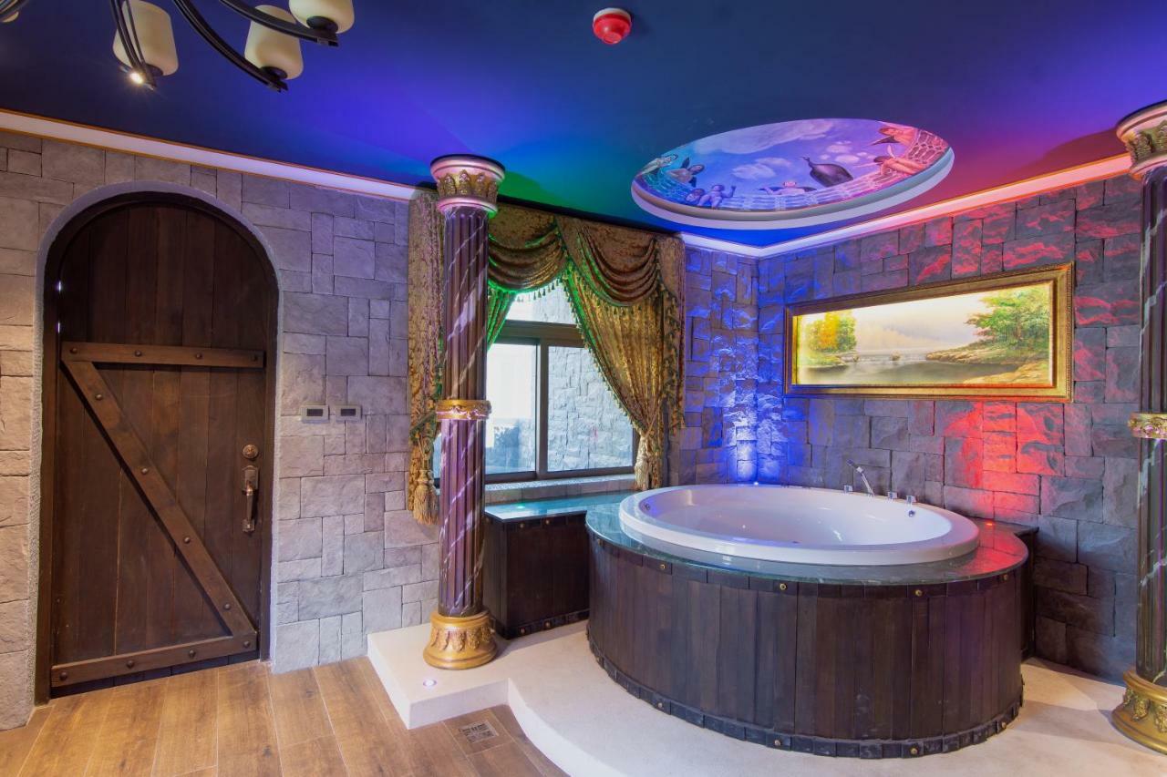 Castle Suites Паттая Екстер'єр фото